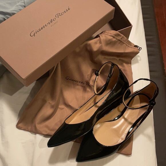GIANVITO ROSSI Pointed Toe Flat Black Patent - Picture 1 of 8
